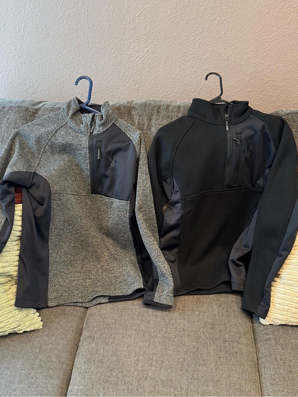 2 Spyder 1/4 Zip Performance Fleece Pullover Jackets- Gray & Black- Mens Small